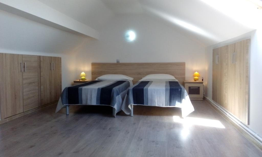 Casa Pescar Lägenhet Cluj-Napoca Exteriör bild